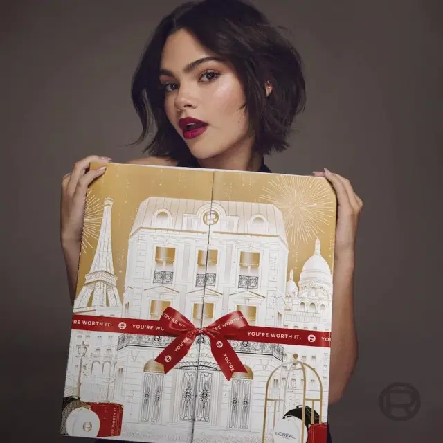 14. L'Oréal Paris Holiday Beauty Advent Calendar (2025)