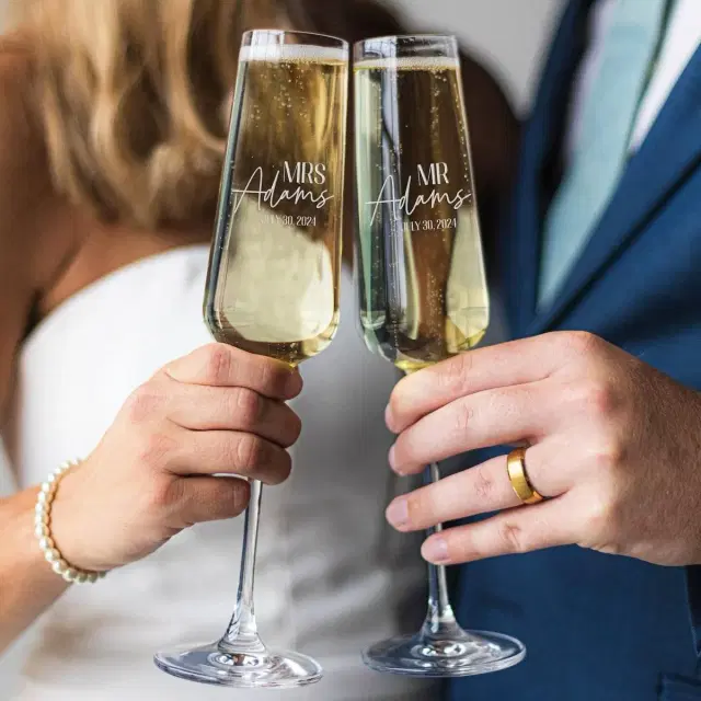 13. Champagne Flute Set