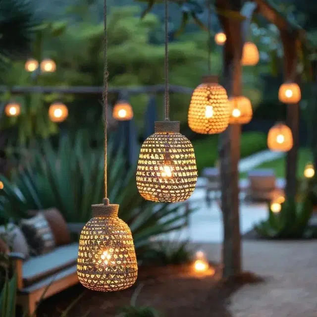 12. Solar Lantern Set