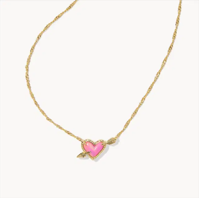 Kendra Scott Ari Heart Arrow Gold Short Pendant Necklace