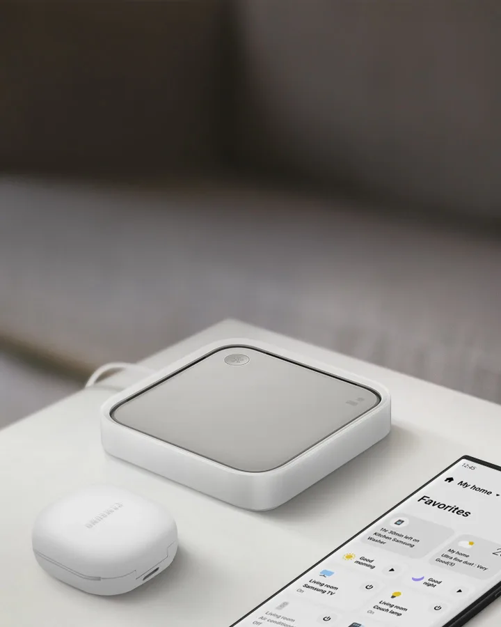 17. Samsung SmartThings Station (Matter Controller / Thread Border Router)
