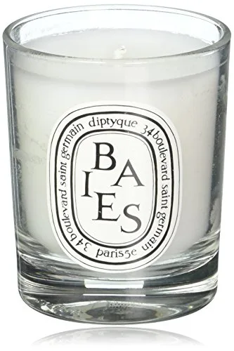 10. Diptyque Baies Scented Candle (190g)